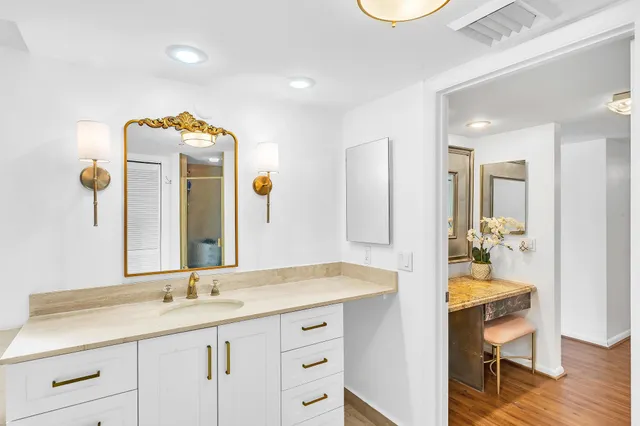 $1,190,000 | 4101 North Ocean Boulevard, Unit 209, Boca Raton, FL 33431