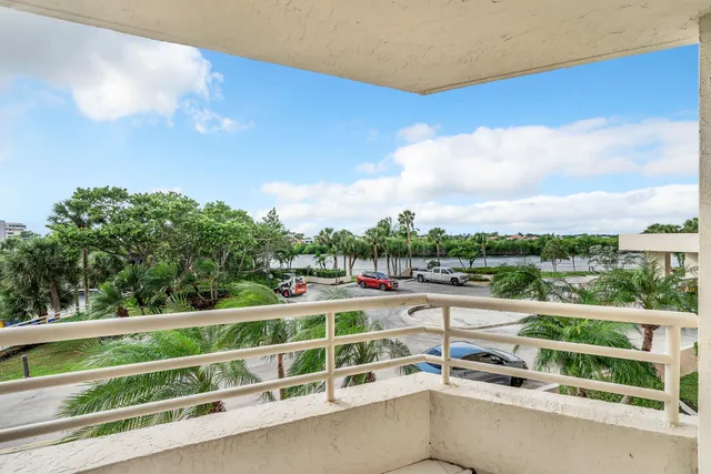 $1,190,000 | 4101 North Ocean Boulevard, Unit 209, Boca Raton, FL 33431