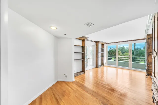 $1,190,000 | 4101 North Ocean Boulevard, Unit 209, Boca Raton, FL 33431