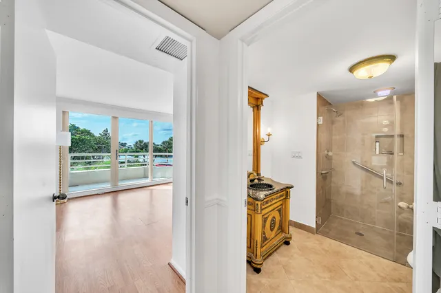 $1,190,000 | 4101 North Ocean Boulevard, Unit 209, Boca Raton, FL 33431