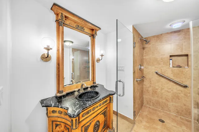 $1,190,000 | 4101 North Ocean Boulevard, Unit 209, Boca Raton, FL 33431