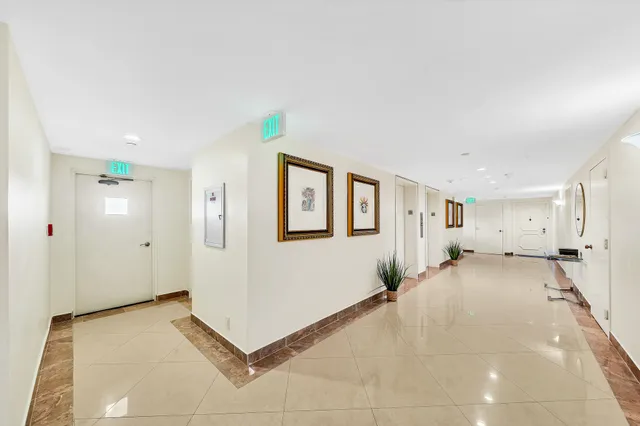 $1,190,000 | 4101 North Ocean Boulevard, Unit 209, Boca Raton, FL 33431