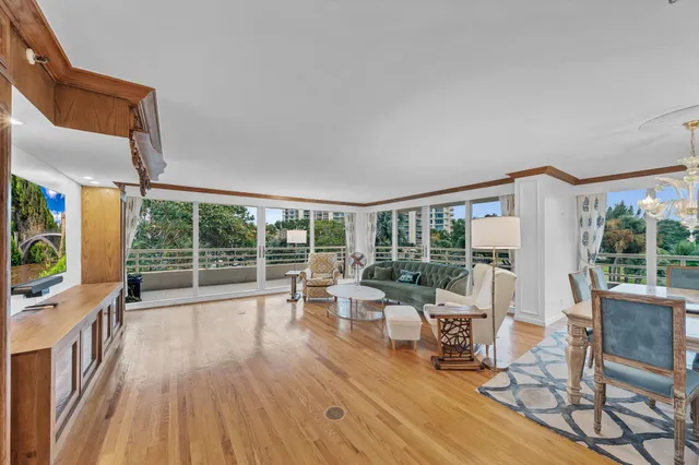 $1,190,000 | 4101 North Ocean Boulevard, Unit 209, Boca Raton, FL 33431
