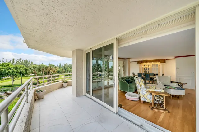 $1,190,000 | 4101 North Ocean Boulevard, Unit 209, Boca Raton, FL 33431