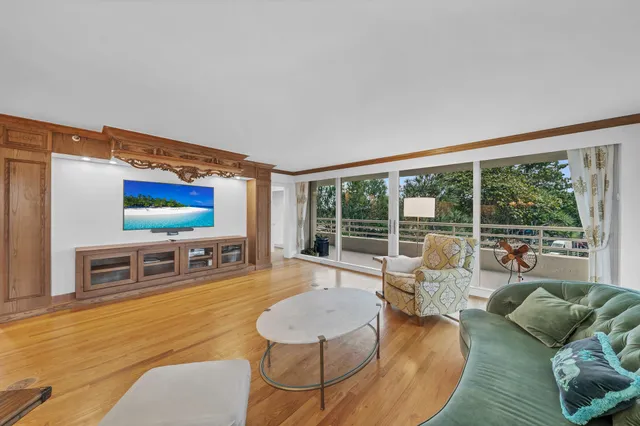 $1,190,000 | 4101 North Ocean Boulevard, Unit 209, Boca Raton, FL 33431