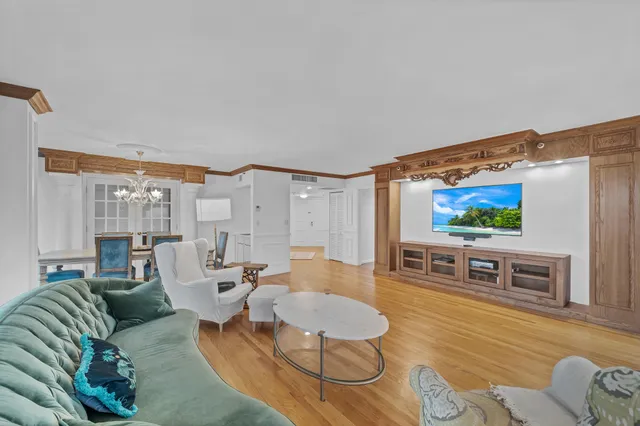 $1,190,000 | 4101 North Ocean Boulevard, Unit 209, Boca Raton, FL 33431