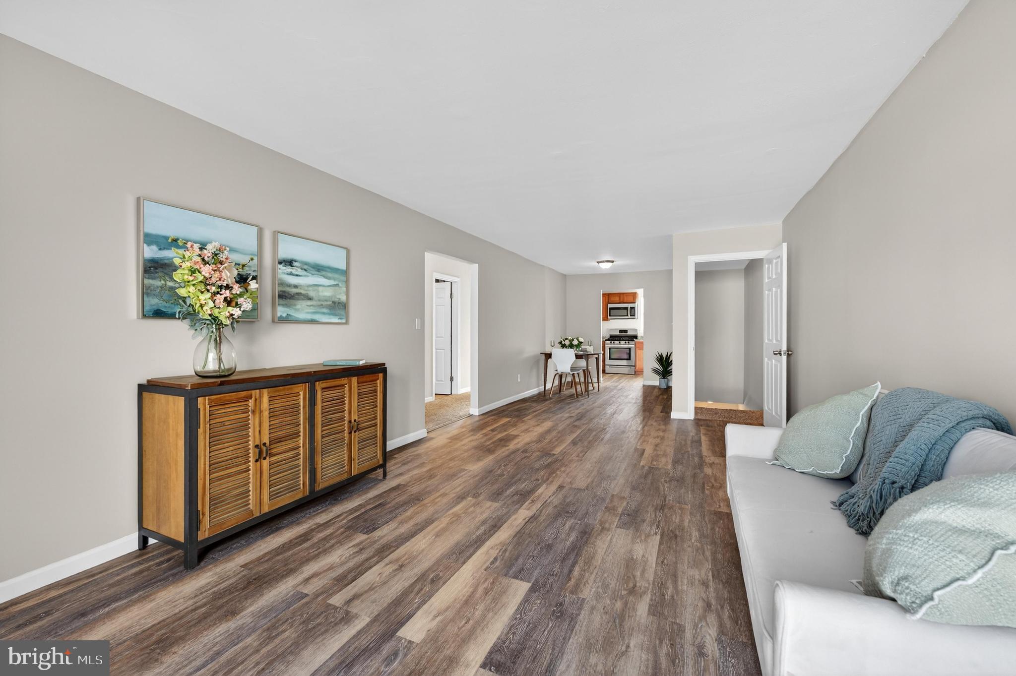 909 Woodchip Road Lumberton, NJ 08048 - Photo 6 of 20 Spacious entryway with modern charm.