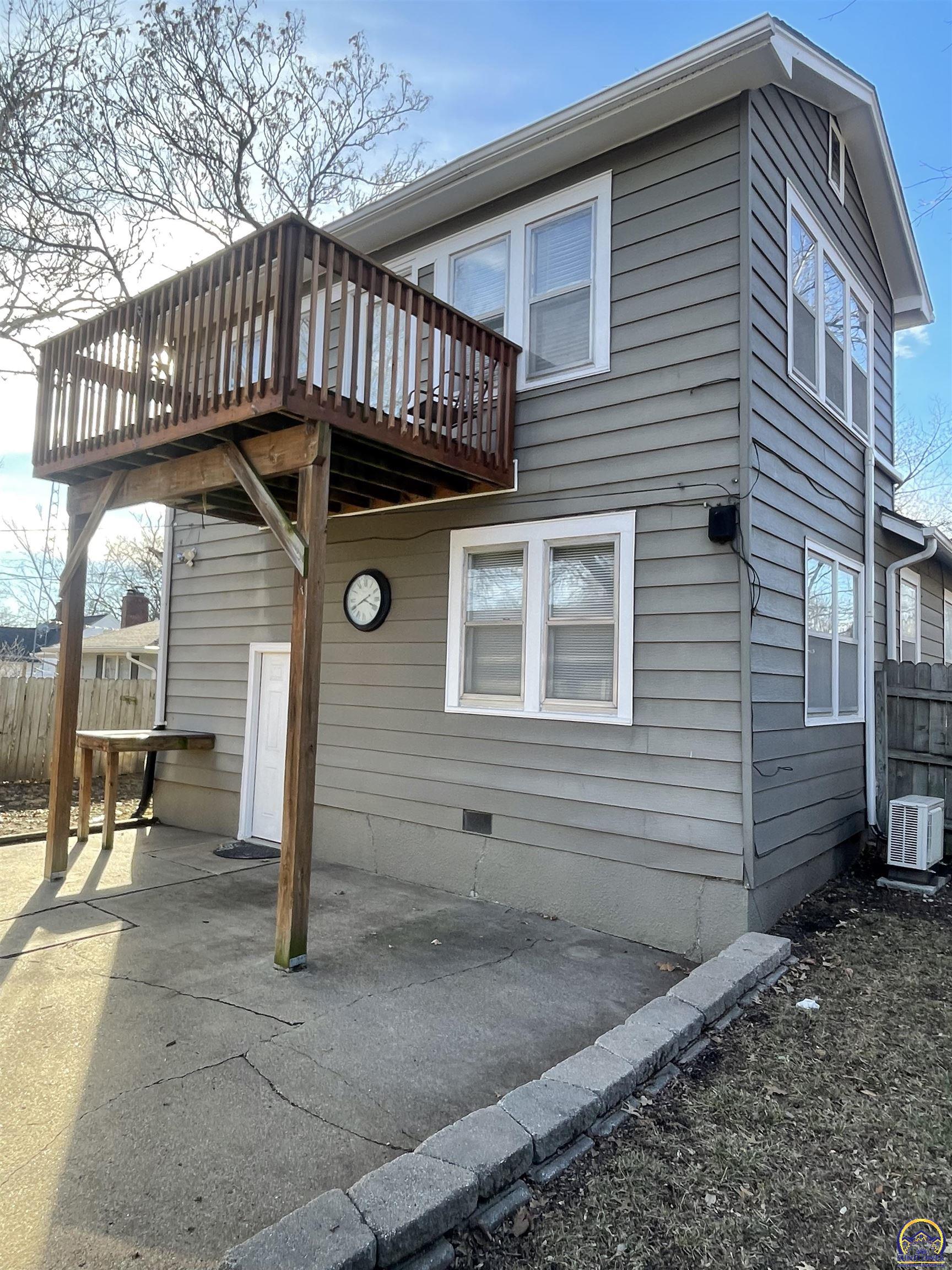 2002 Southwest High Avenue Topeka, KS 66604 - Photo 12 of 13