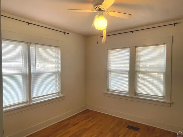 $185,500 | 2002 Southwest High Avenue, Topeka, KS 66604