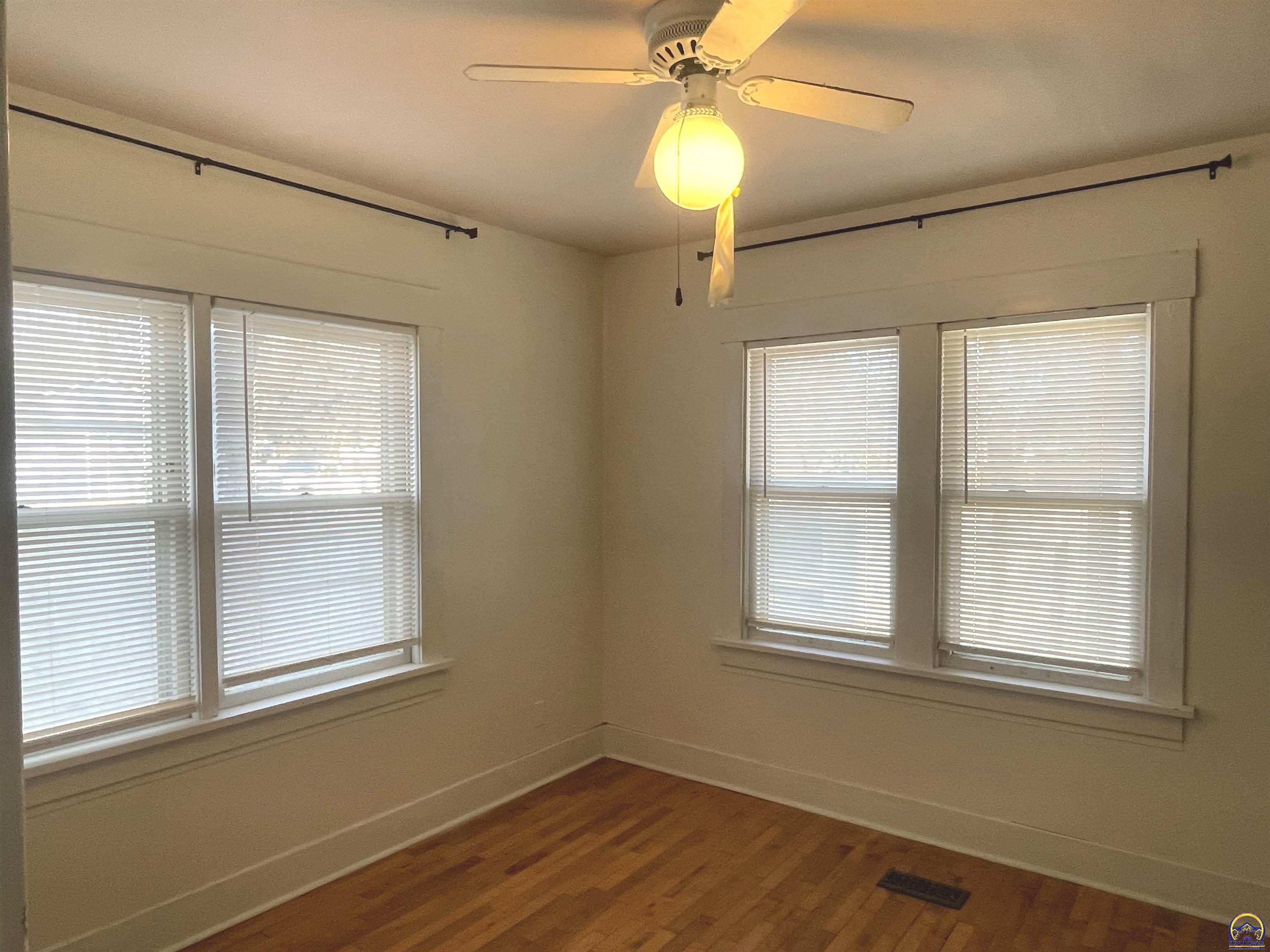 2002 Southwest High Avenue Topeka, KS 66604 - Photo 8 of 13