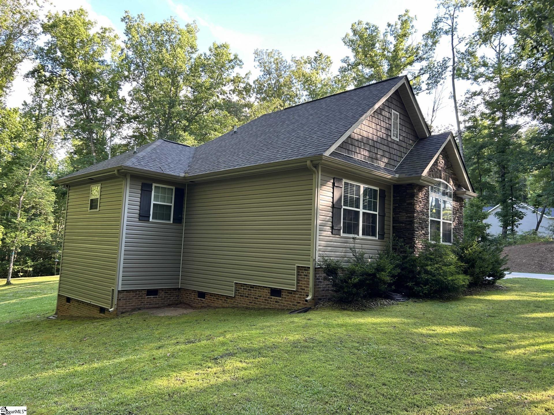 1701 Oak Grove Road Landrum, SC 29356 - Photo 4 of 23