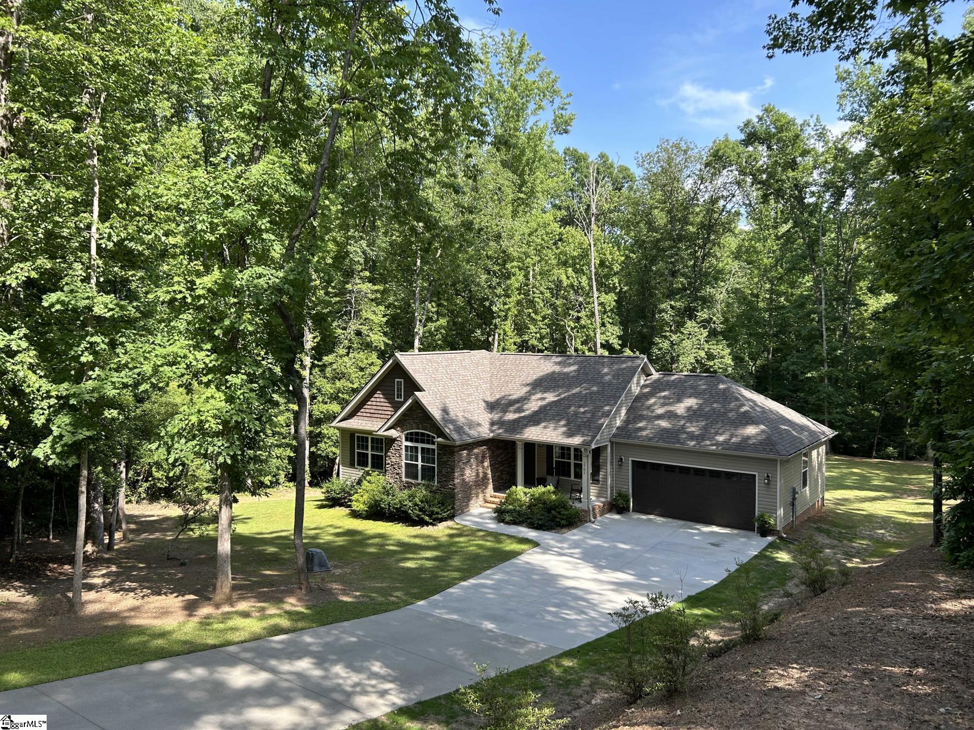 1701 Oak Grove Road Landrum, SC 29356 - Photo 5 of 23