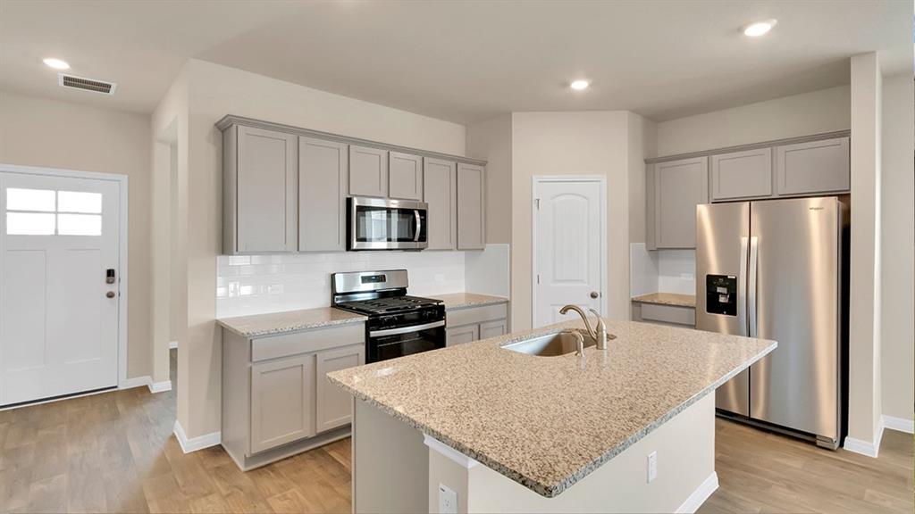 3670 Zenith Road Grand Prairie, TX 75052 - Photo 4 of 15 Gallery Image 4