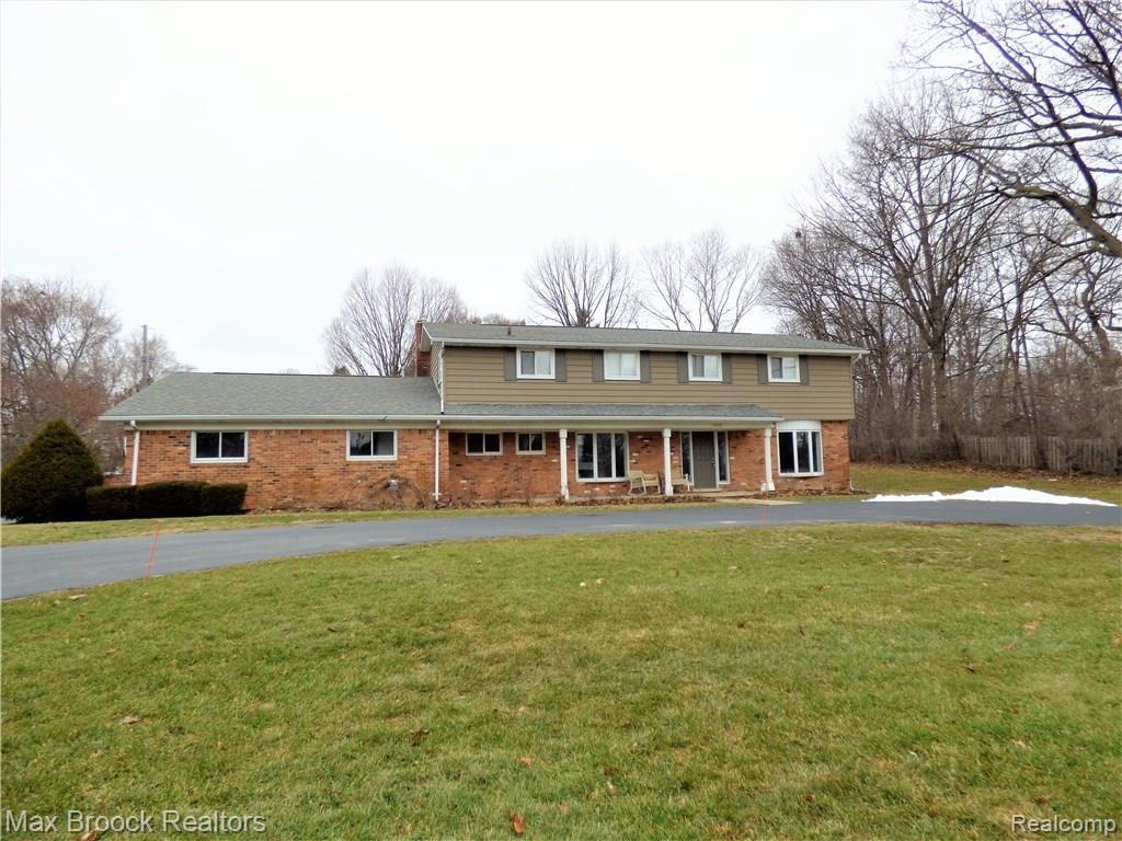3318 Winchester Road West Bloomfield, MI 48322 - Photo 1 of 28