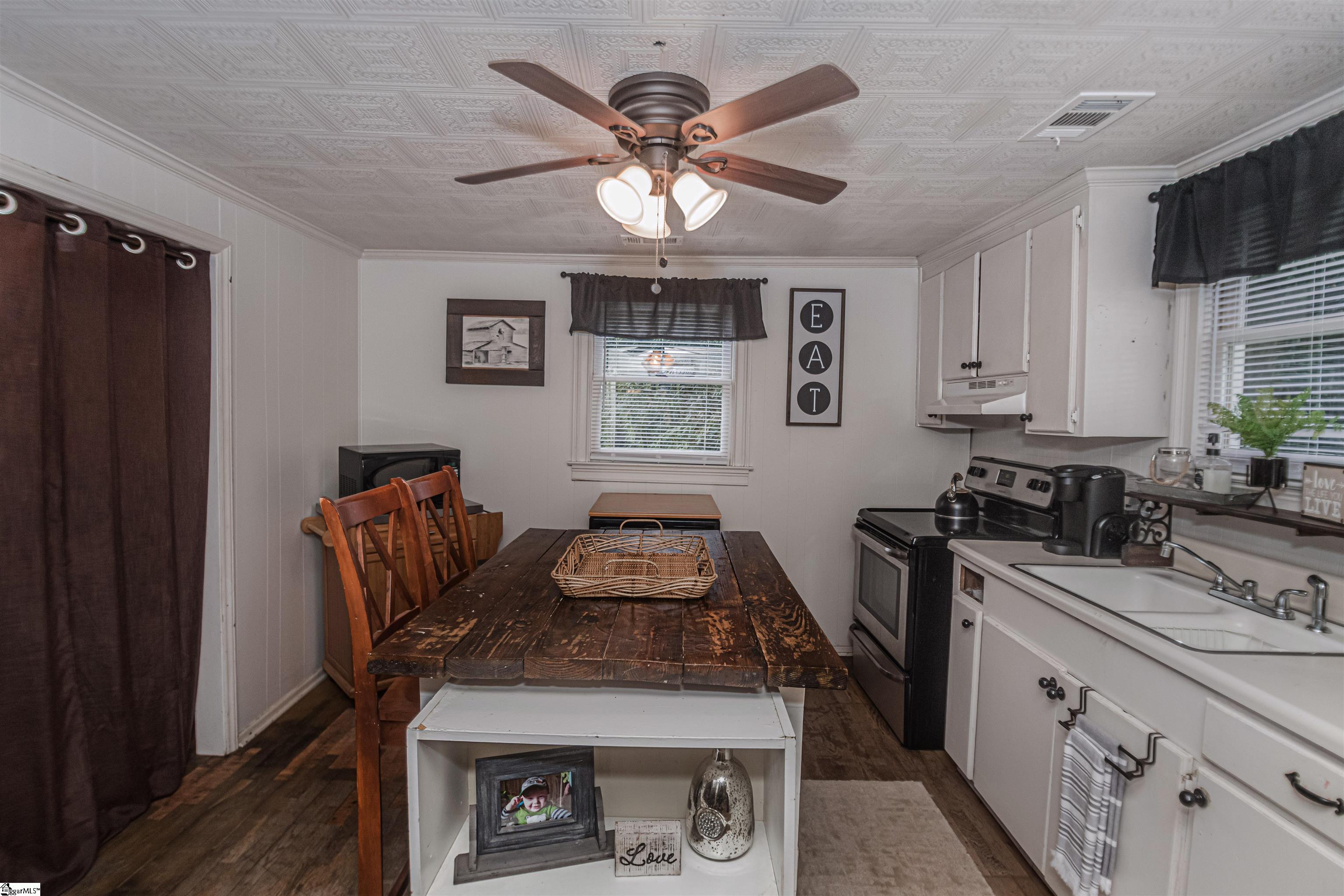106 West Chapman Road Belton, SC 29627 - Photo 8 of 31