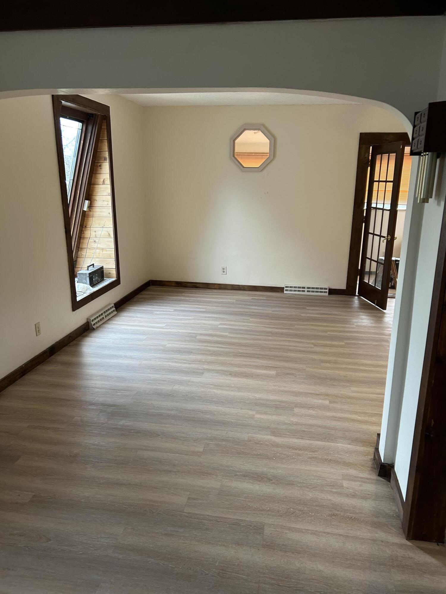 419 Hayes Avenue Racine, WI 53405 - Photo 5 of 15 IMG_0849