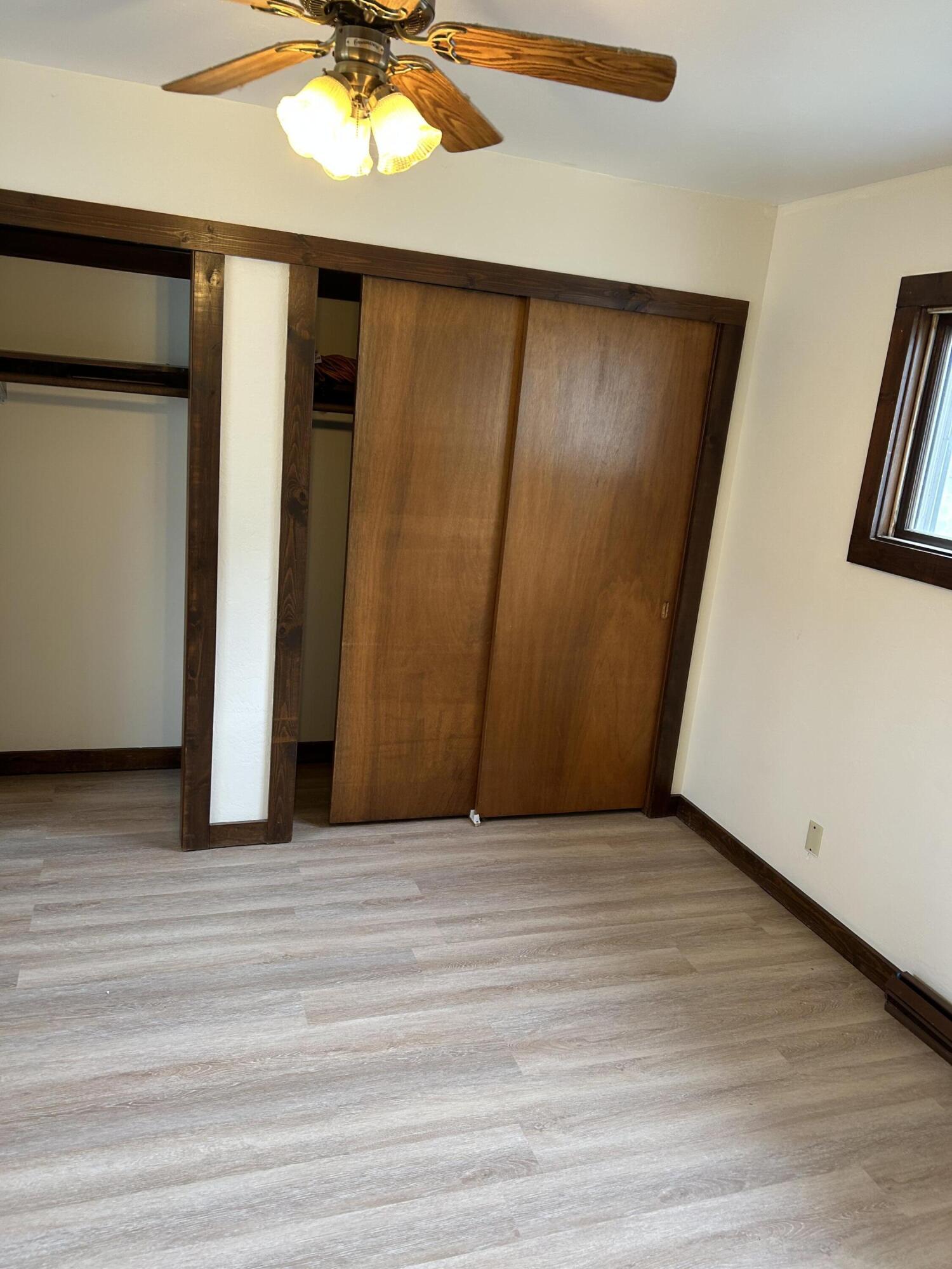 419 Hayes Avenue Racine, WI 53405 - Photo 9 of 15 IMG_0906