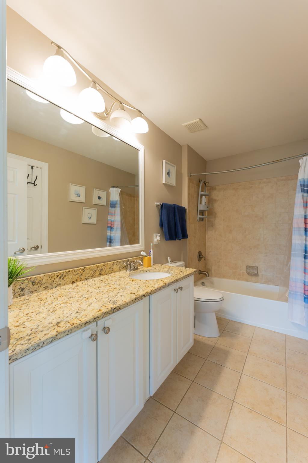 653 Chews Landing Road Sicklerville, NJ 08081 - Photo 34 of 59 Second floor Bath