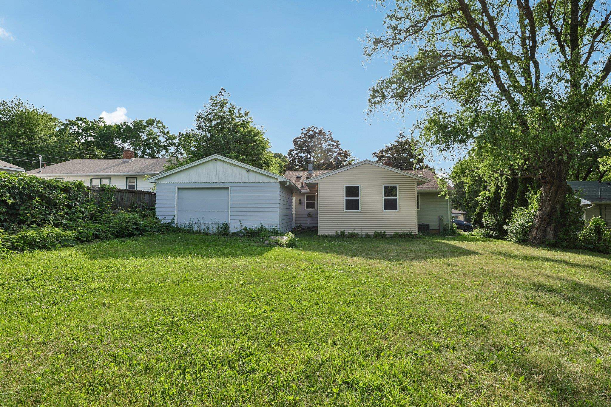 4513 Esch Lane Madison, WI 53704 - Photo 30 of 37