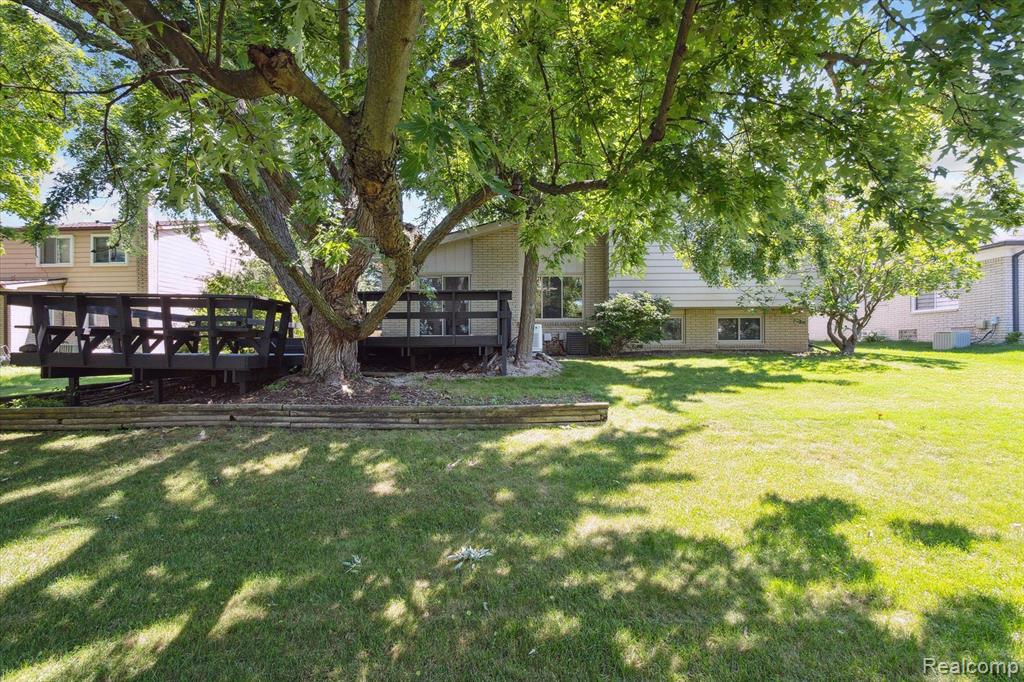 427 Rolling Green Circle South Rochester Hills, MI 48309 - Photo 49 of 54
