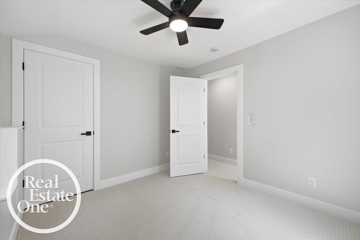 819 Notre Dame Street Grosse Pointe, MI 48230 - Photo 18 of 33