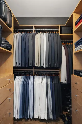 $379,000 | 500 West Superior Street, Unit 1308, Chicago, IL 60654