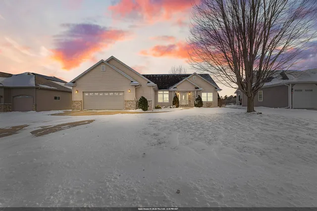 $424,900 | 109 Allison Lane, Beaver Dam, WI 53916