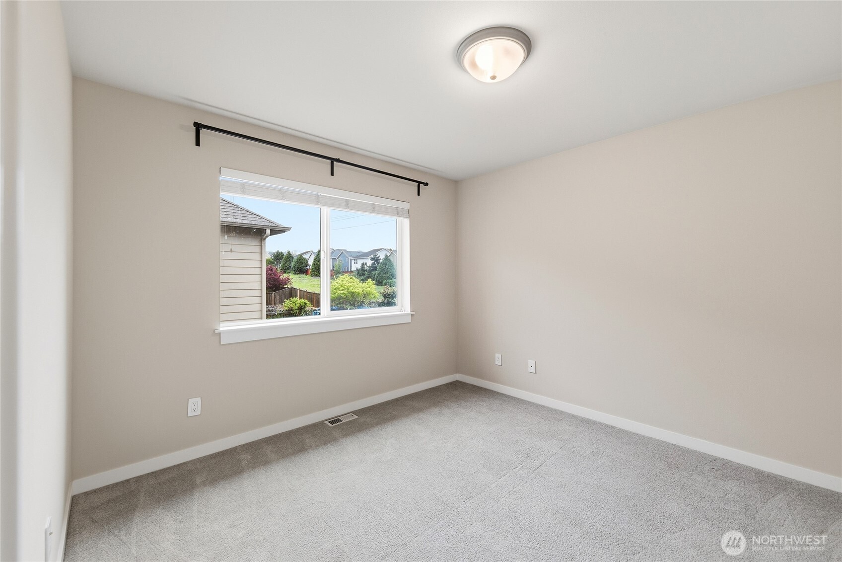 3514 184th Place Southeast Bothell, WA 98012 - Photo 29 of 39 an empty room with a window