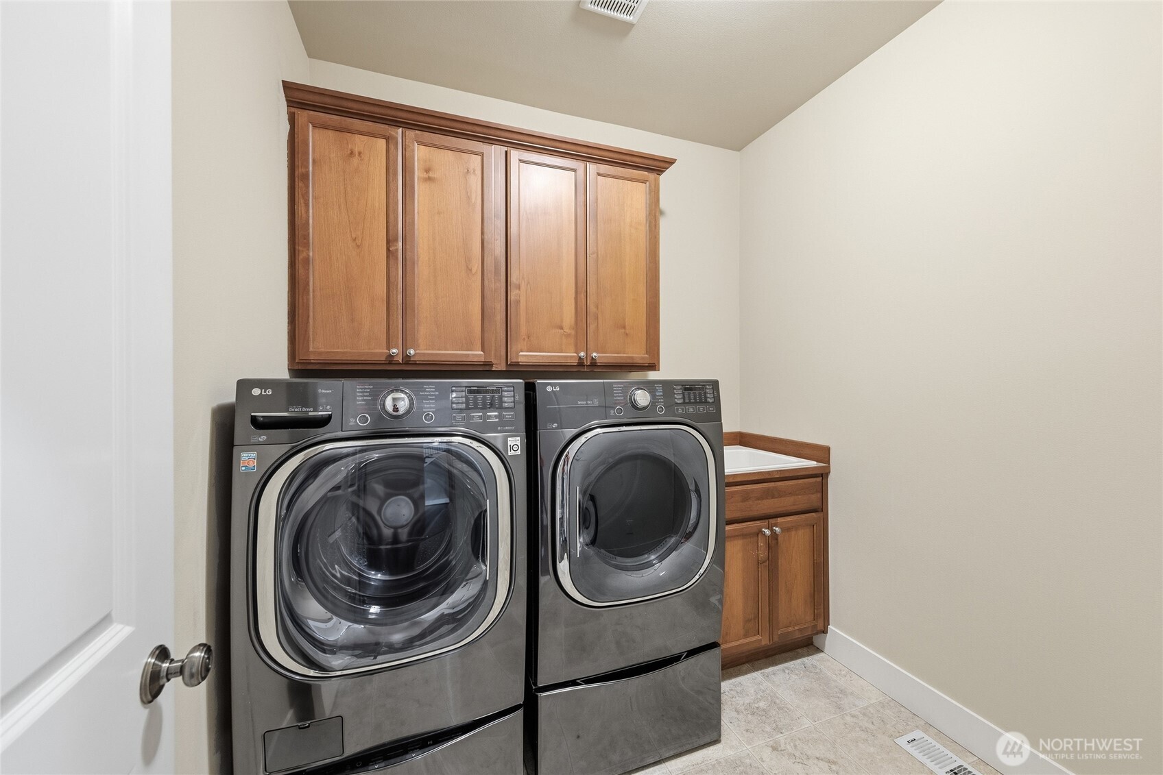 3514 184th Place Southeast Bothell, WA 98012 - Photo 35 of 39 a utility room with dryer and washer