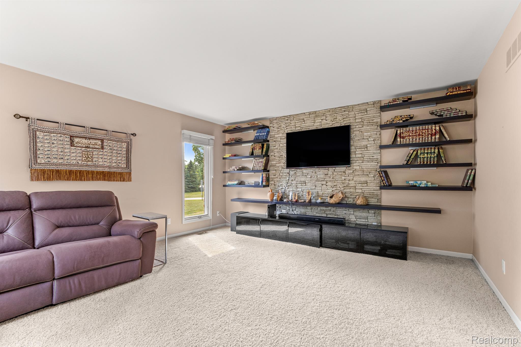 26114 Steele Road Farmington, MI 48331 - Photo 24 of 45 Gallery Image 24