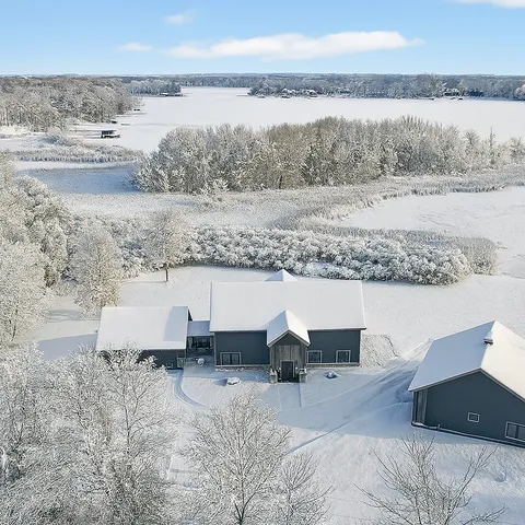 $1,250,000 | 6235 North Shore Drive, Greenfield, MN 55373