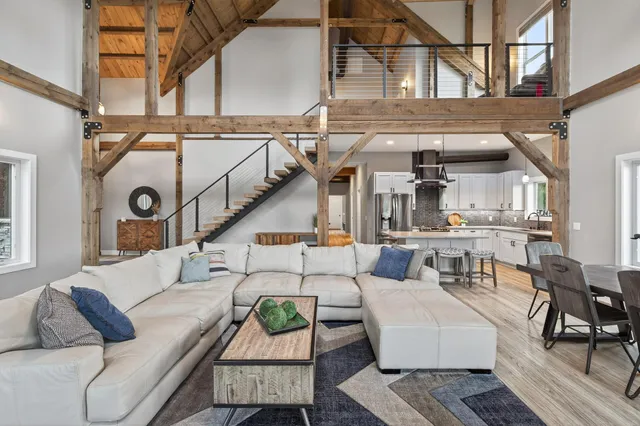 $1,250,000 | 6235 North Shore Drive, Greenfield, MN 55373