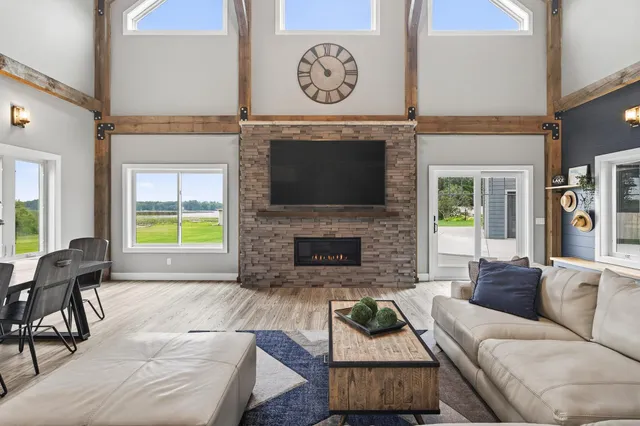 $1,250,000 | 6235 North Shore Drive, Rockford, MN 55373