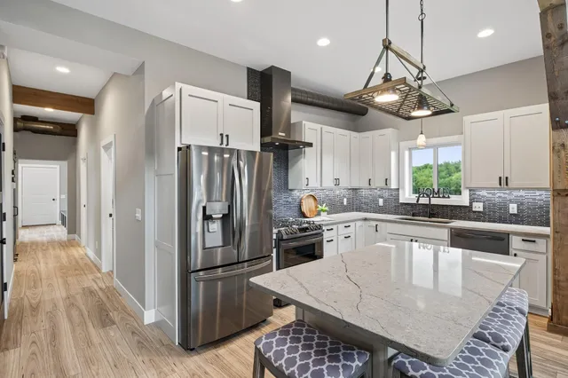 $1,250,000 | 6235 North Shore Drive, Greenfield, MN 55373