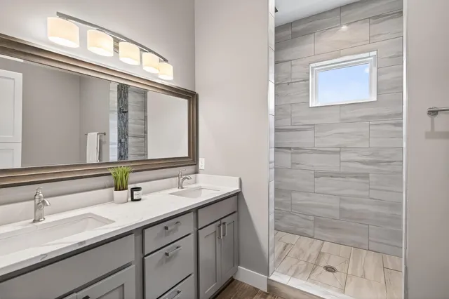 $1,250,000 | 6235 North Shore Drive, Greenfield, MN 55373