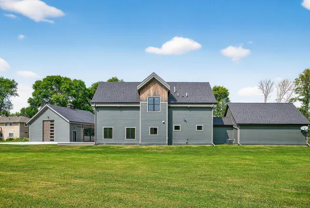 $1,250,000 | 6235 North Shore Drive, Rockford, MN 55373