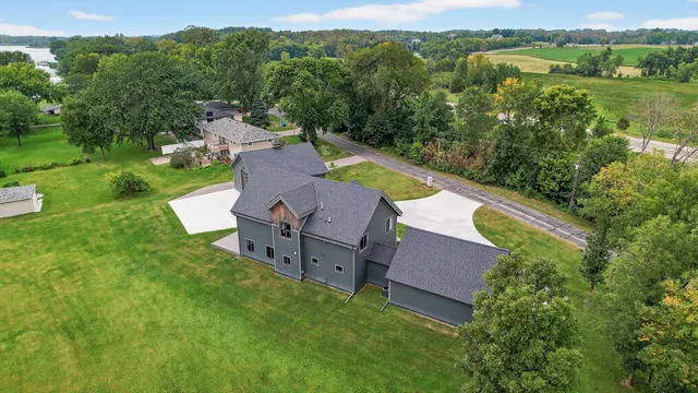$1,250,000 | 6235 North Shore Drive, Rockford, MN 55373