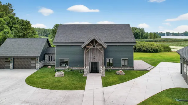 $1,250,000 | 6235 North Shore Drive, Greenfield, MN 55373