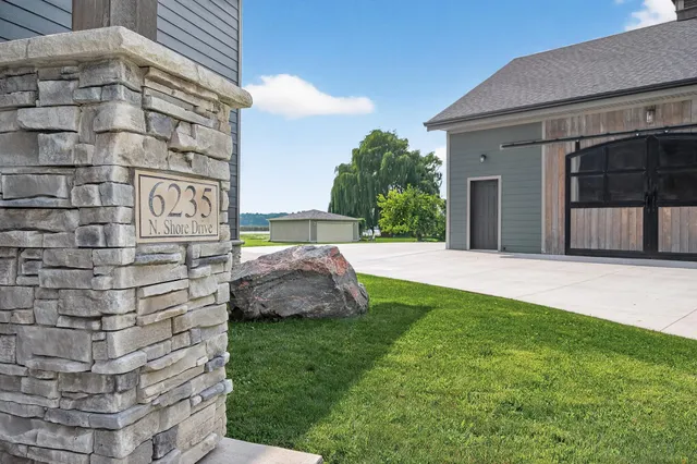 $1,250,000 | 6235 North Shore Drive, Rockford, MN 55373