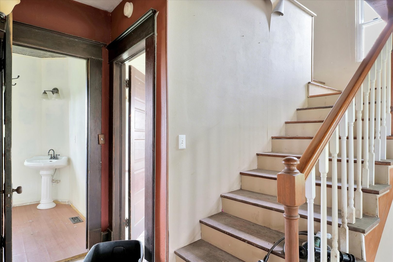 991 Lincoln Hwy Road Lerna, IL 62440 - Photo 19 of 31 a view of an entryway with wooden floor and a bathroom