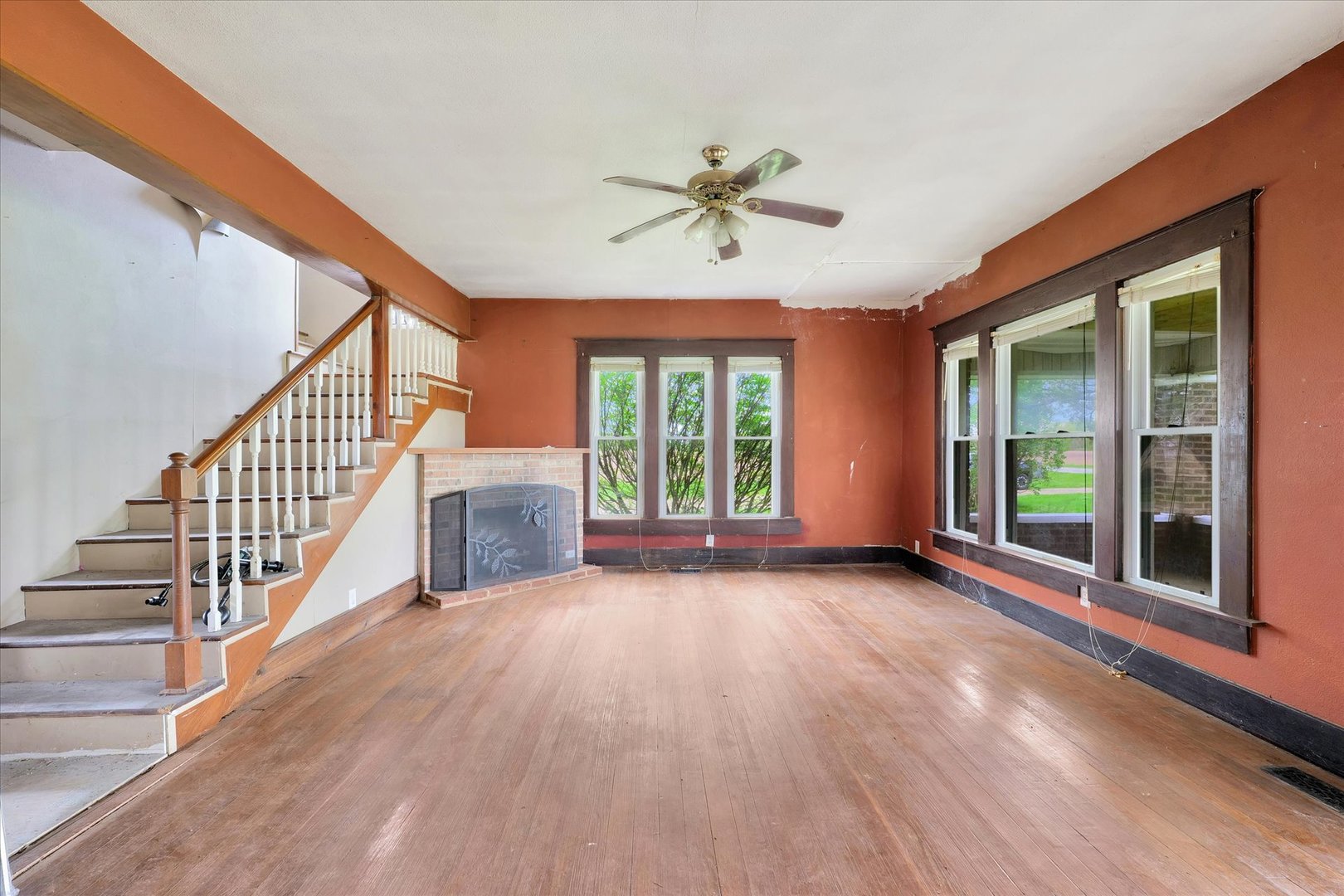 991 Lincoln Hwy Road Lerna, IL 62440 - Photo 6 of 31 a view of a room with wooden floor fan and windows