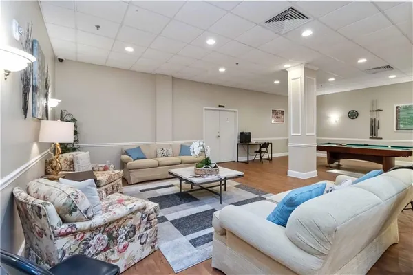 $1,625 | 1501 Clairmont Road, Unit 1317, Decatur, GA 30033