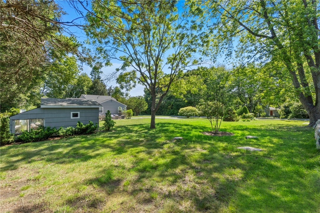 34 Wagner Road Westerly, RI 02891 - Photo 5 of 45 Gallery Image 5