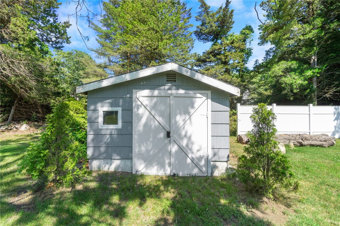 34 Wagner Road Westerly, RI 02891 - Photo 8 of 45 Gallery Image 8