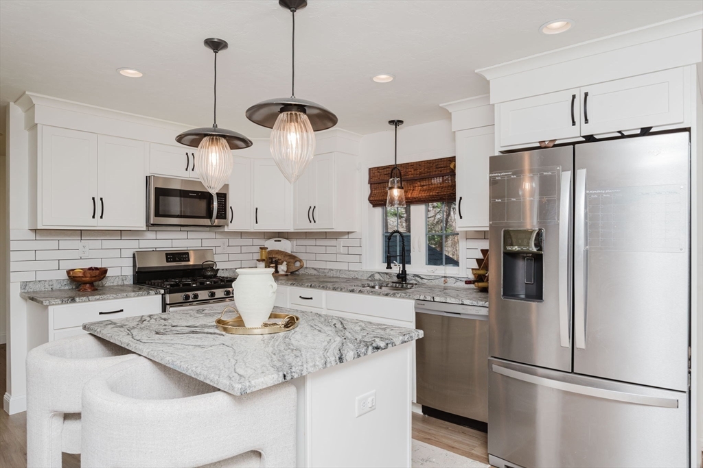 20 Titus Way, Unit A Taunton, MA 02780 - Photo 3 of 30