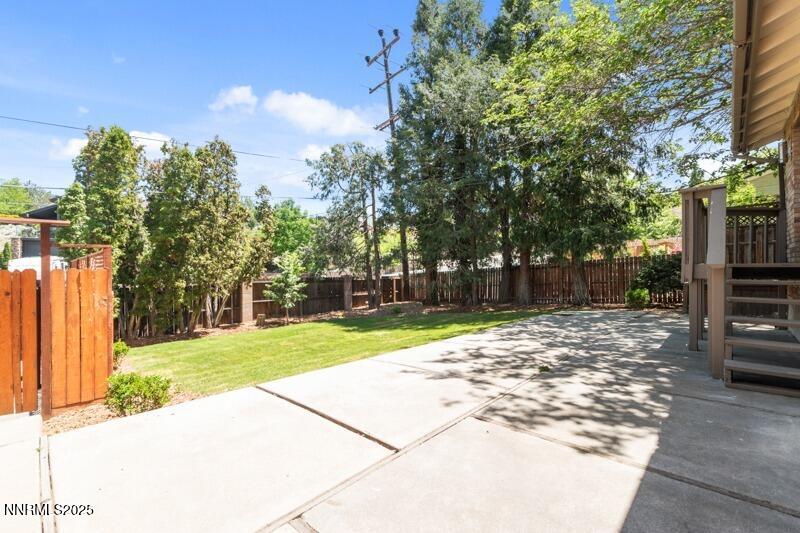 2080 Del Rio Lane Reno, NV 89509 - Photo 29 of 39 d35