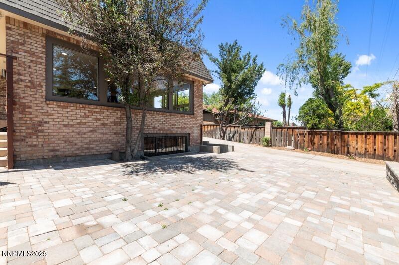2080 Del Rio Lane Reno, NV 89509 - Photo 33 of 39 d41