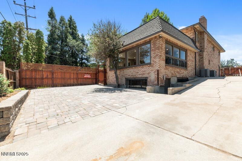 2080 Del Rio Lane Reno, NV 89509 - Photo 35 of 39 d43