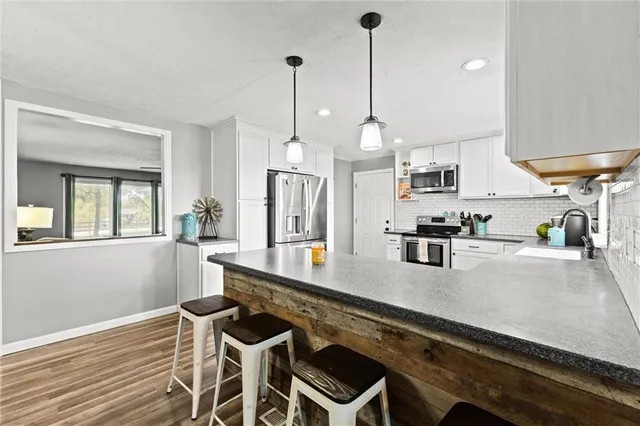 $435,000 | 225 Megan Lane, Ottawa, KS 66067