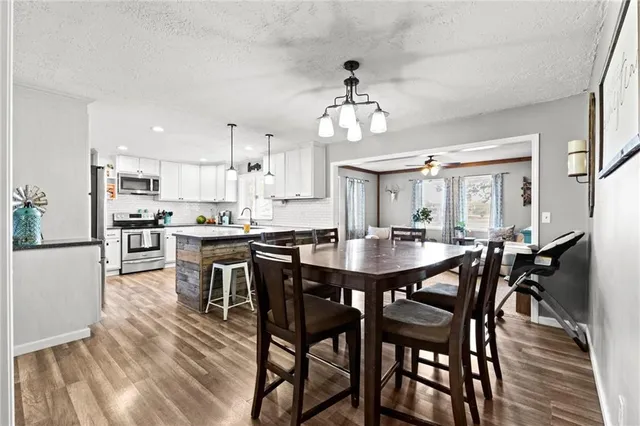 $435,000 | 225 Megan Lane, Ottawa, KS 66067